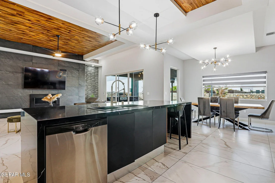 Photo of 5814 JUNIPER CREEK Creek