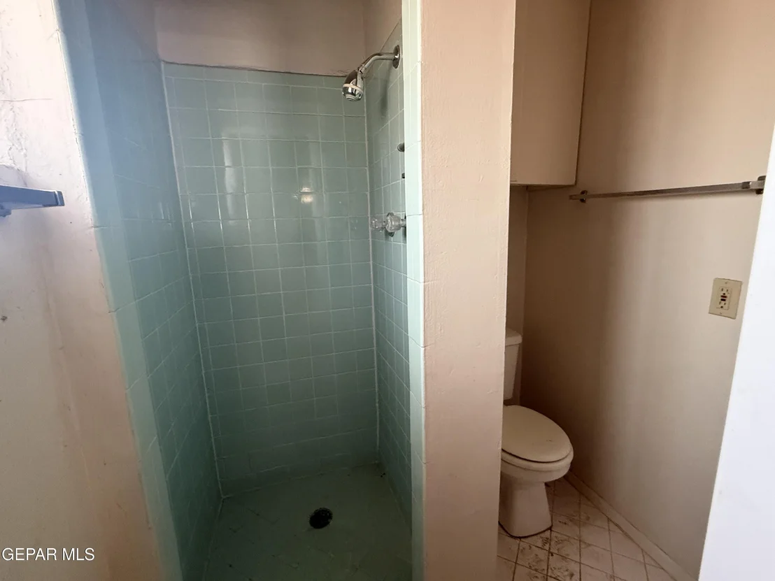Photo of 5609 VENEZUELA Road