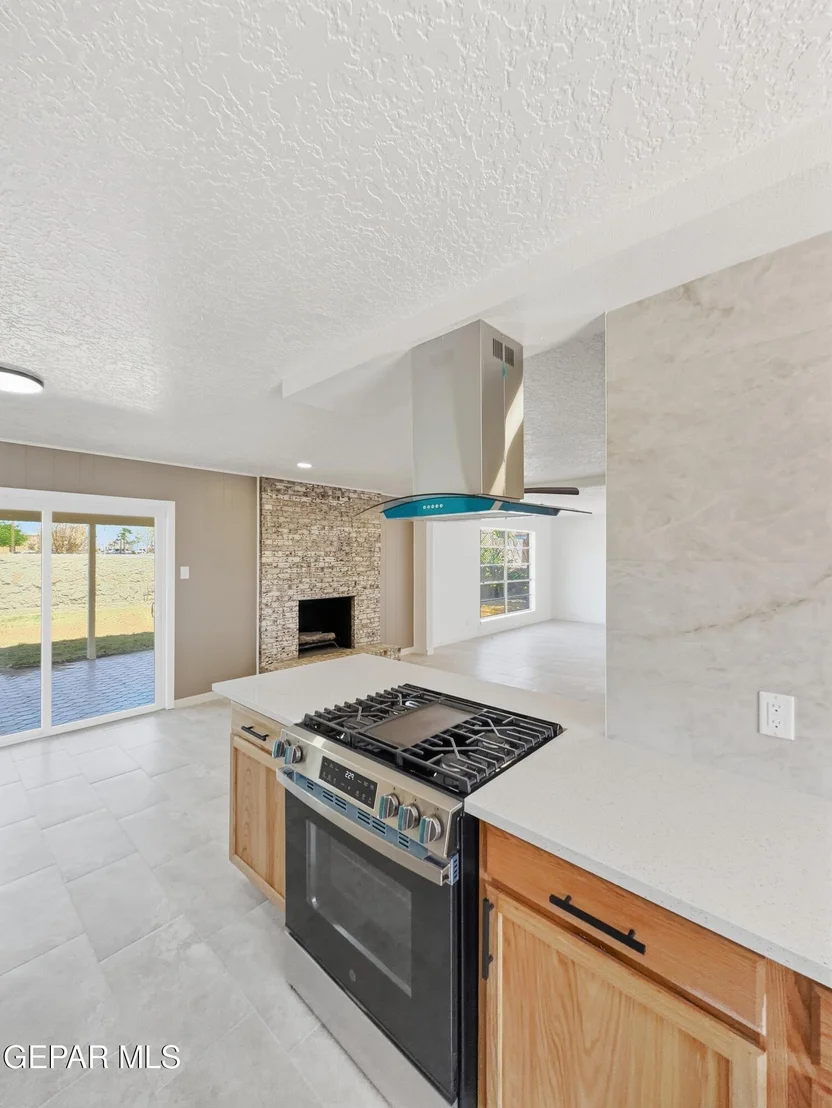 Photo of 5317 CORNELL Avenue