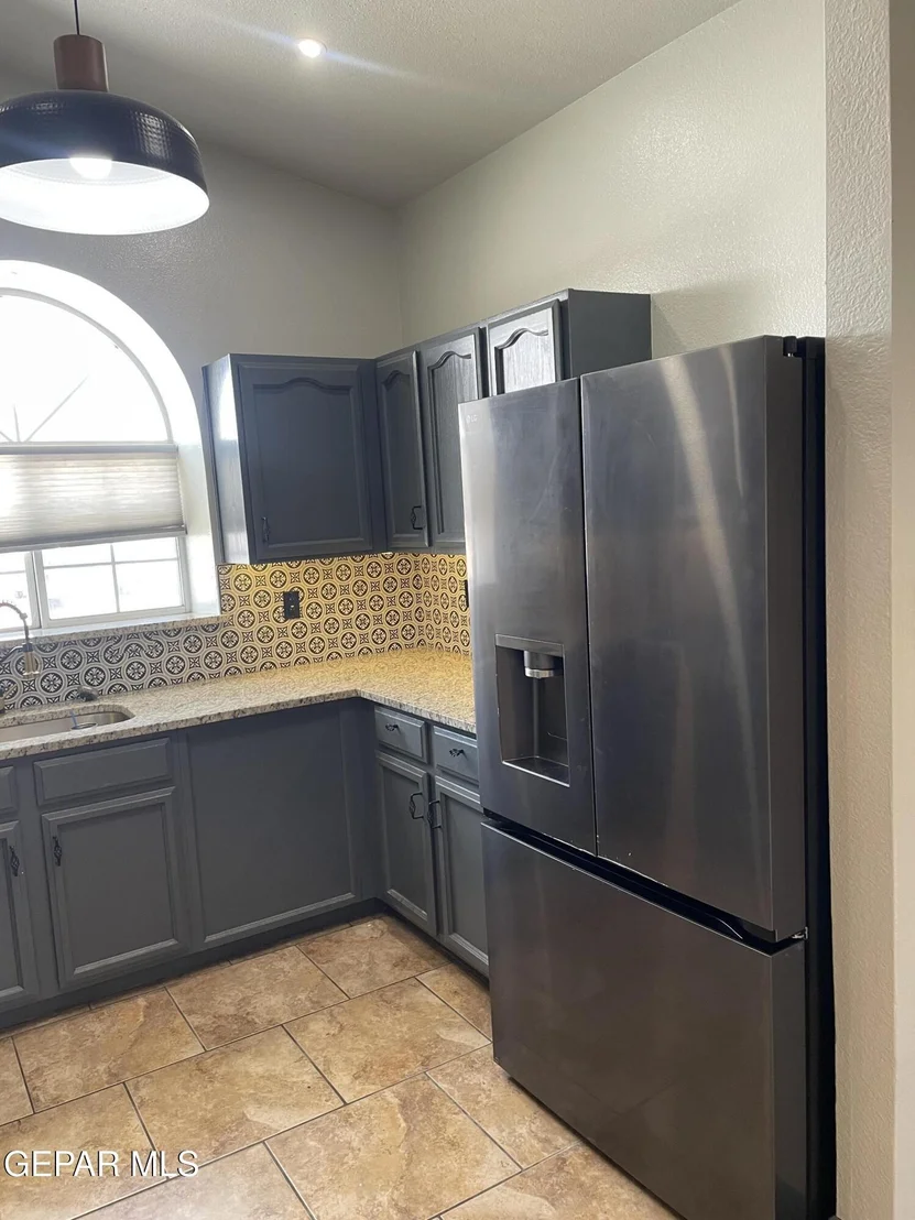 Photo of 472 Valle Suave Drive