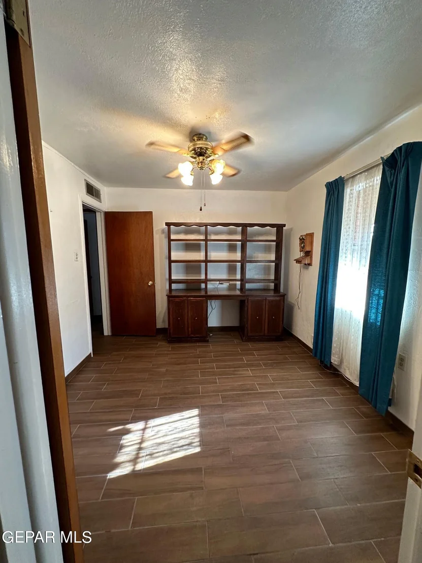 Photo of 5205 FLOWER Drive