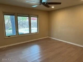 Photo of 424 PALMARY Drive