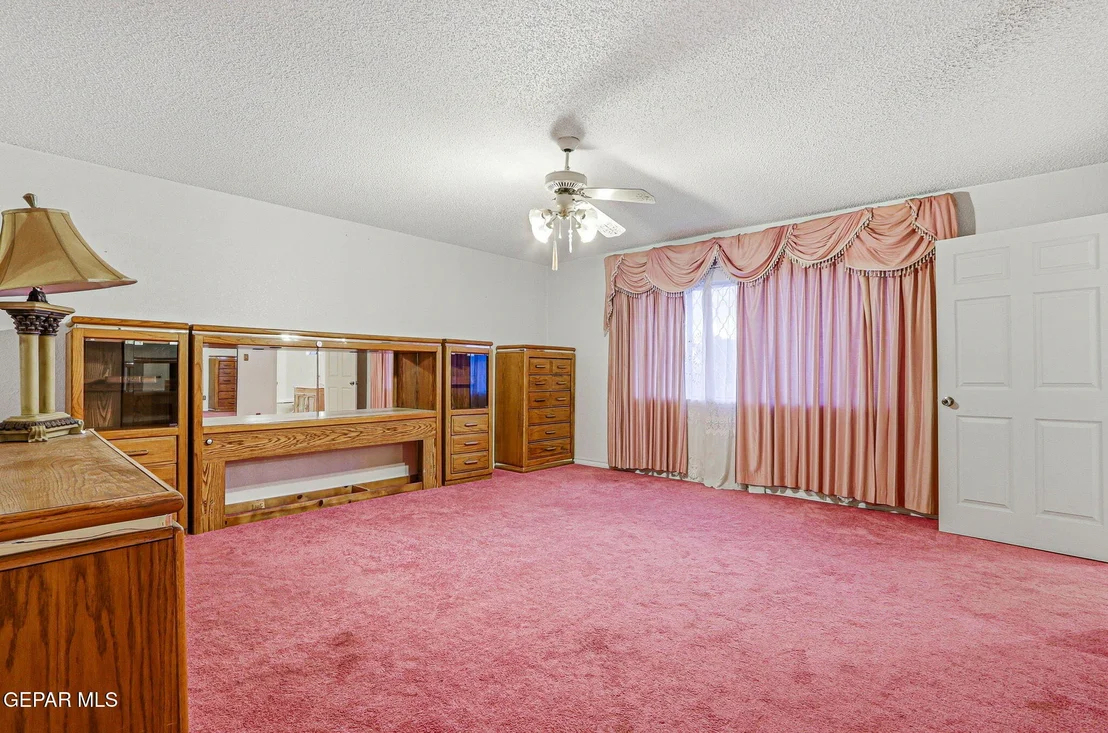 Photo of 2704 TAYLOR Avenue