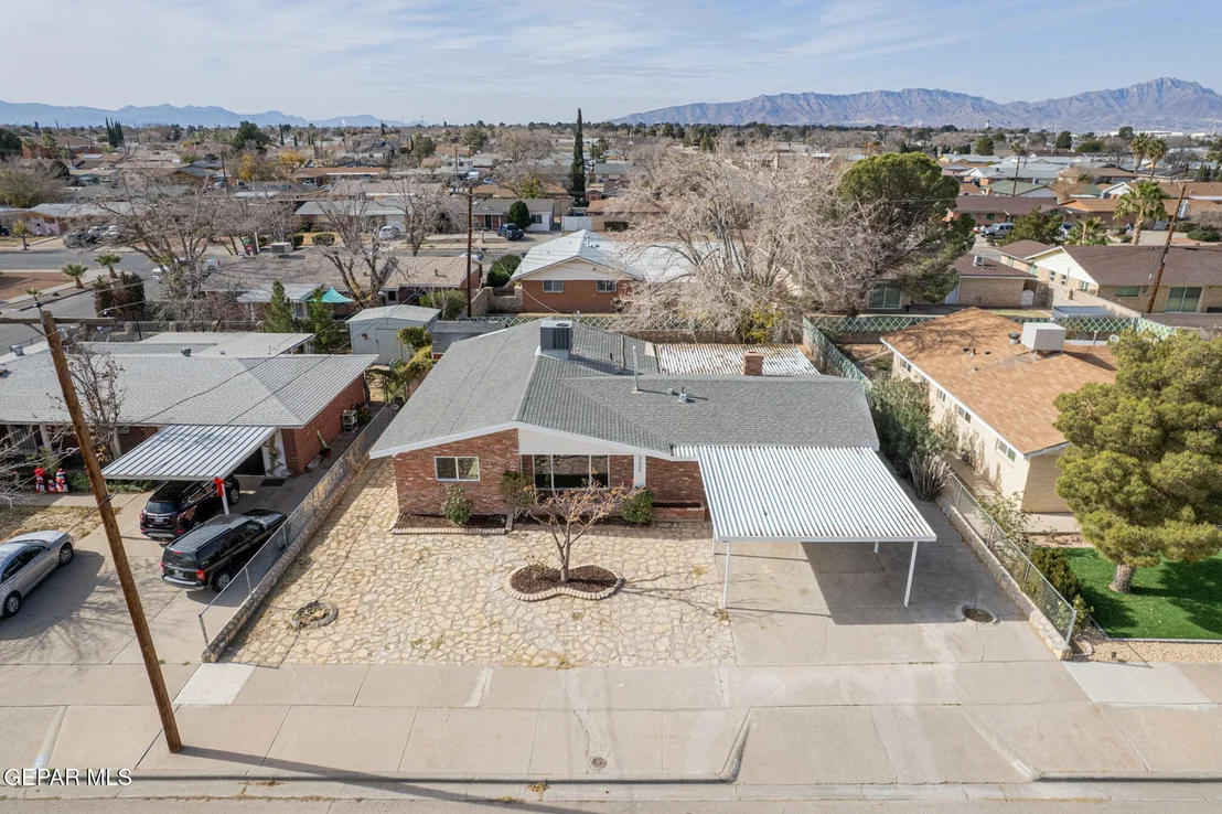 Photo of 3203 Shetland Road