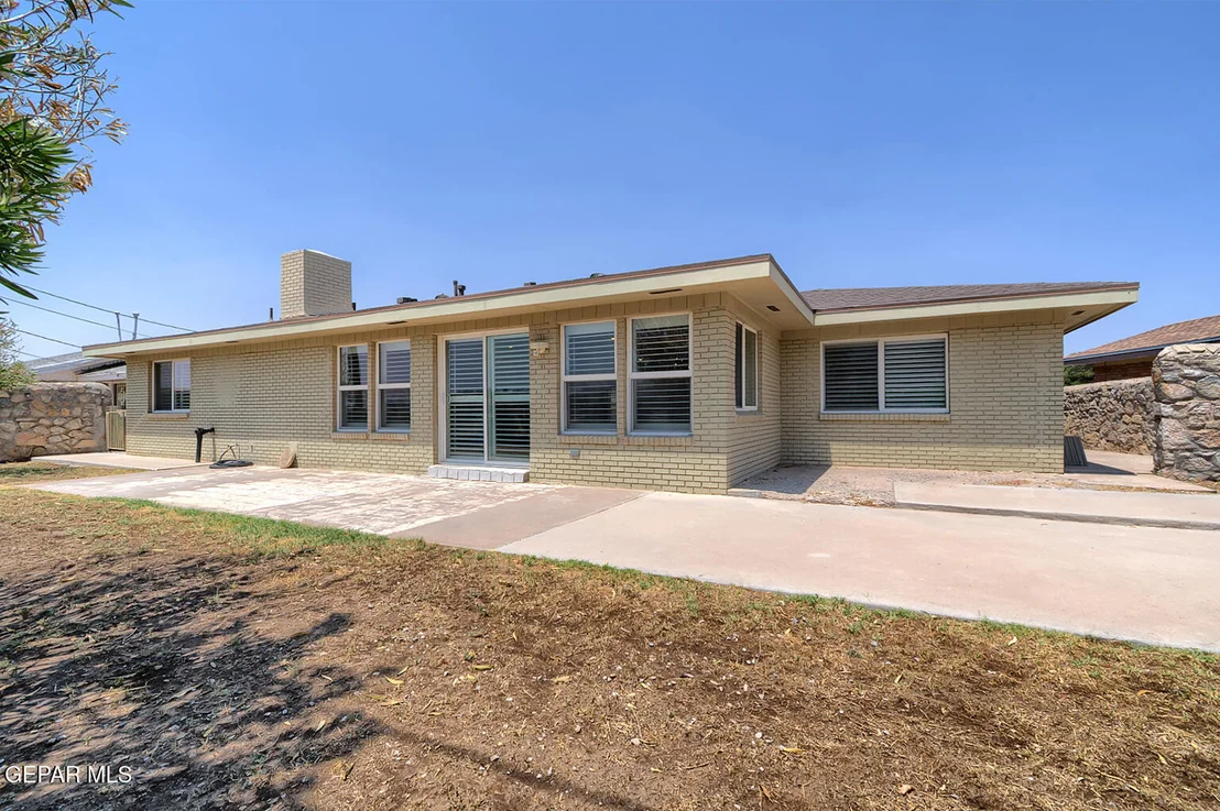 Photo of 5814 BEAUMONT Place