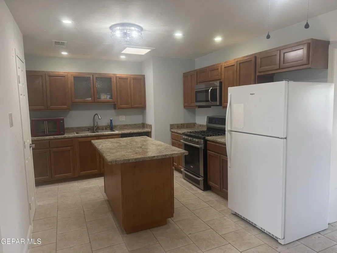 Photo of 5744 Longview Circle