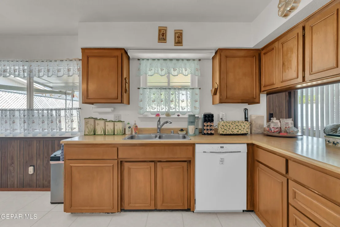 Photo of 5009 MCCORMICK Lane