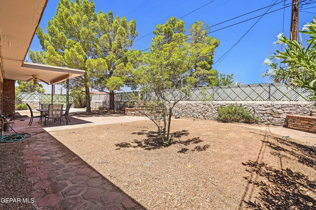 Photo of 9501 MCINTOSH Drive