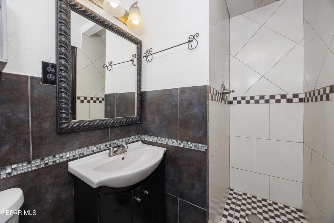 Photo of 8200 SANDLAND Drive