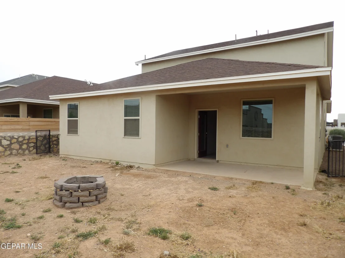 Photo of 6088 HIDDEN ROW Avenue