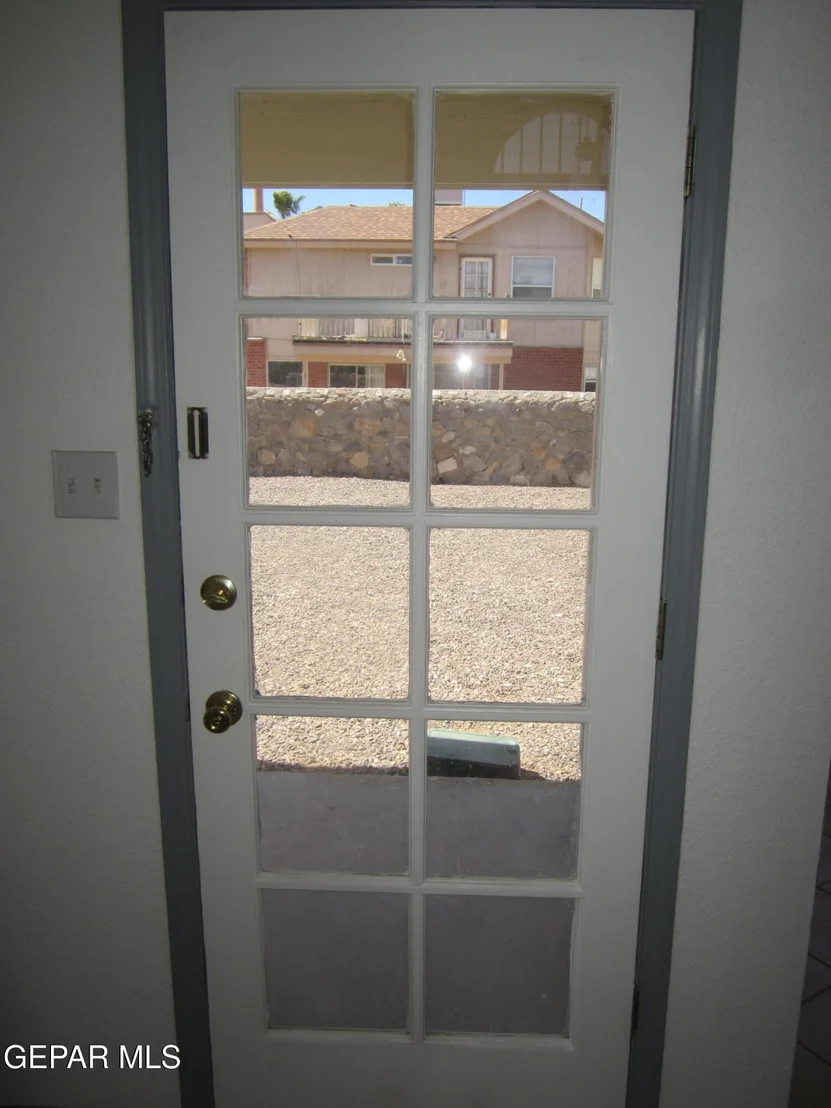 Photo of 7123 Oval Rock Drive