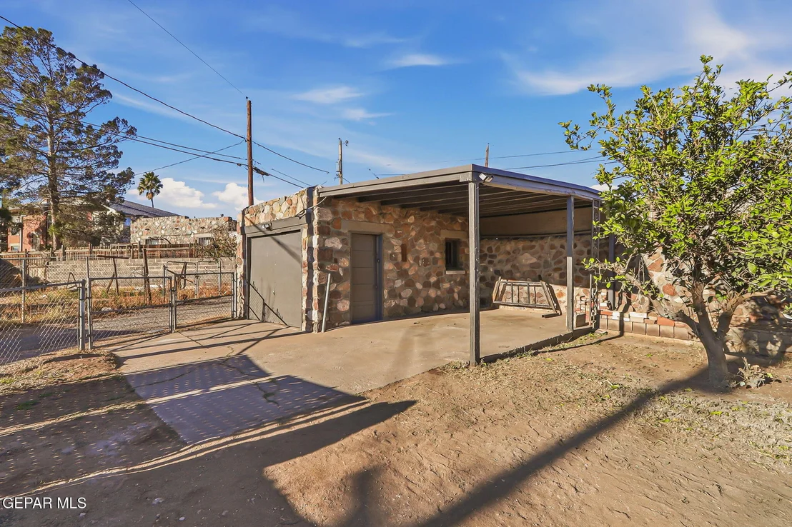 Photo of 3812 WILSON Way