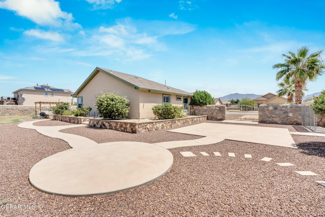 Photo of 6289 COSECHA LUNA Circle
