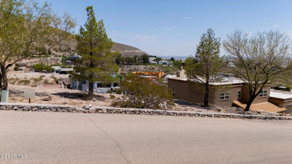 Photo of 8 SIERRA CREST Drive