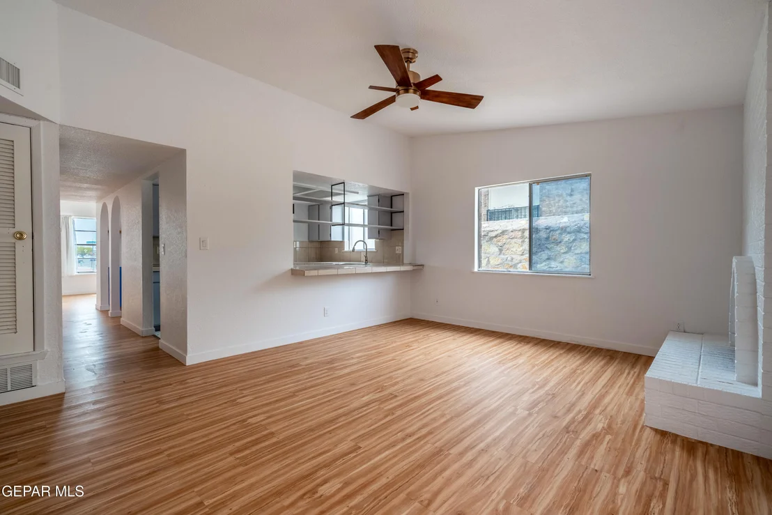 Photo of 904 Oneida Drive