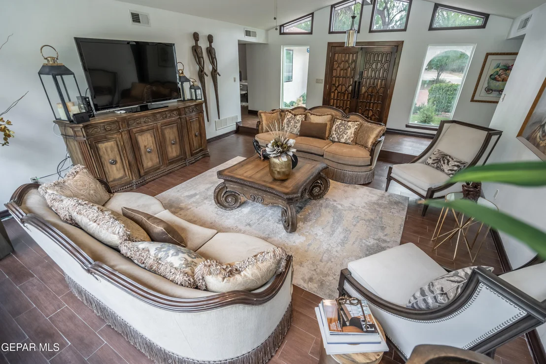 Photo of 5153 WILLOW CREEK Drive
