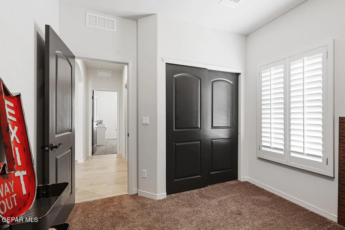 Photo of 3817 Object Place