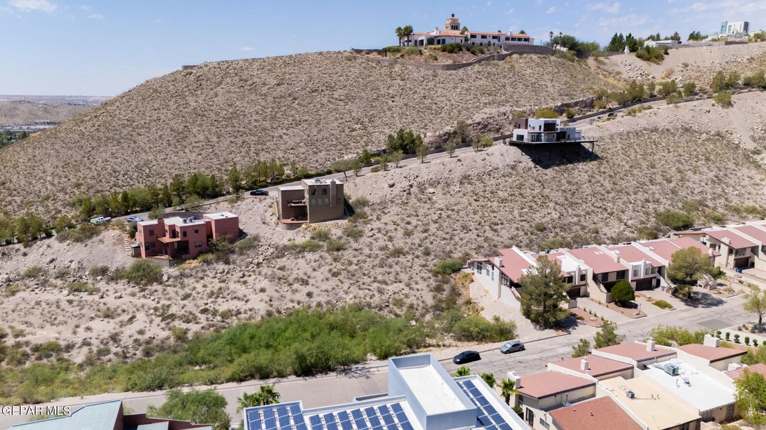 Photo of 8 SIERRA CREST Drive