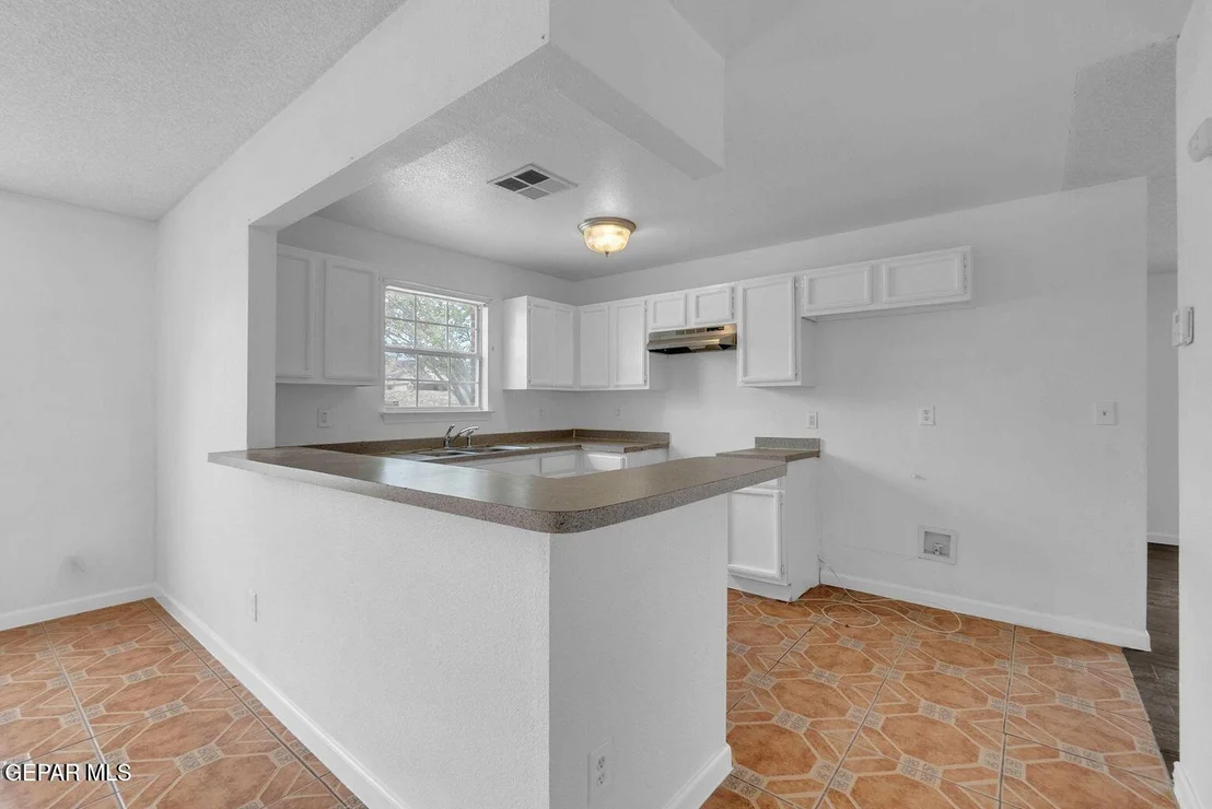 Photo of 1082 Mill Valley Road