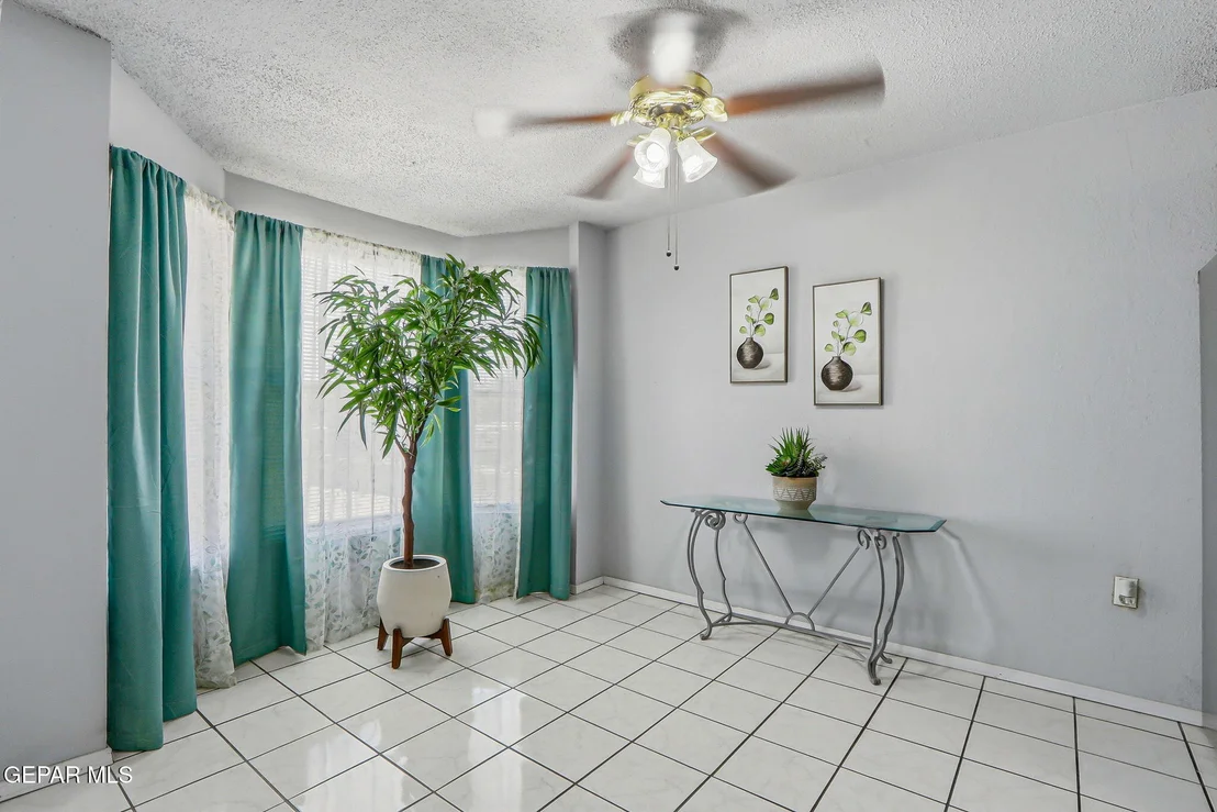 Photo of 323 VALLE SERENO Drive