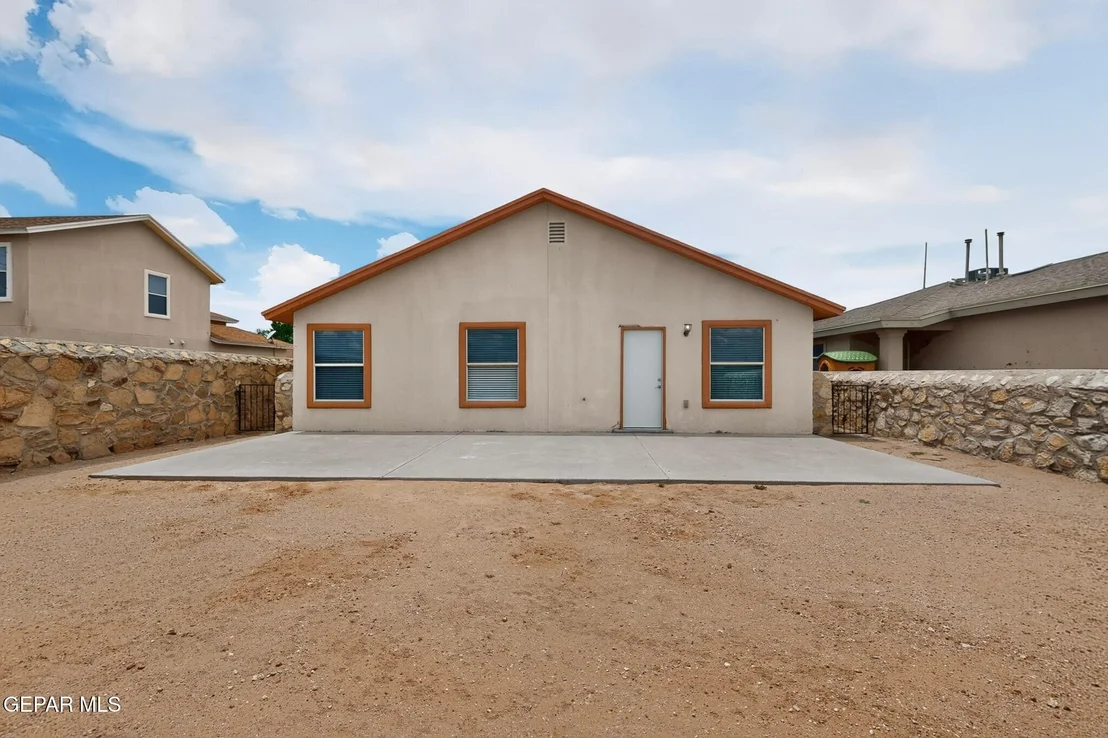 Photo of 4040 TIERRA VENADO Drive