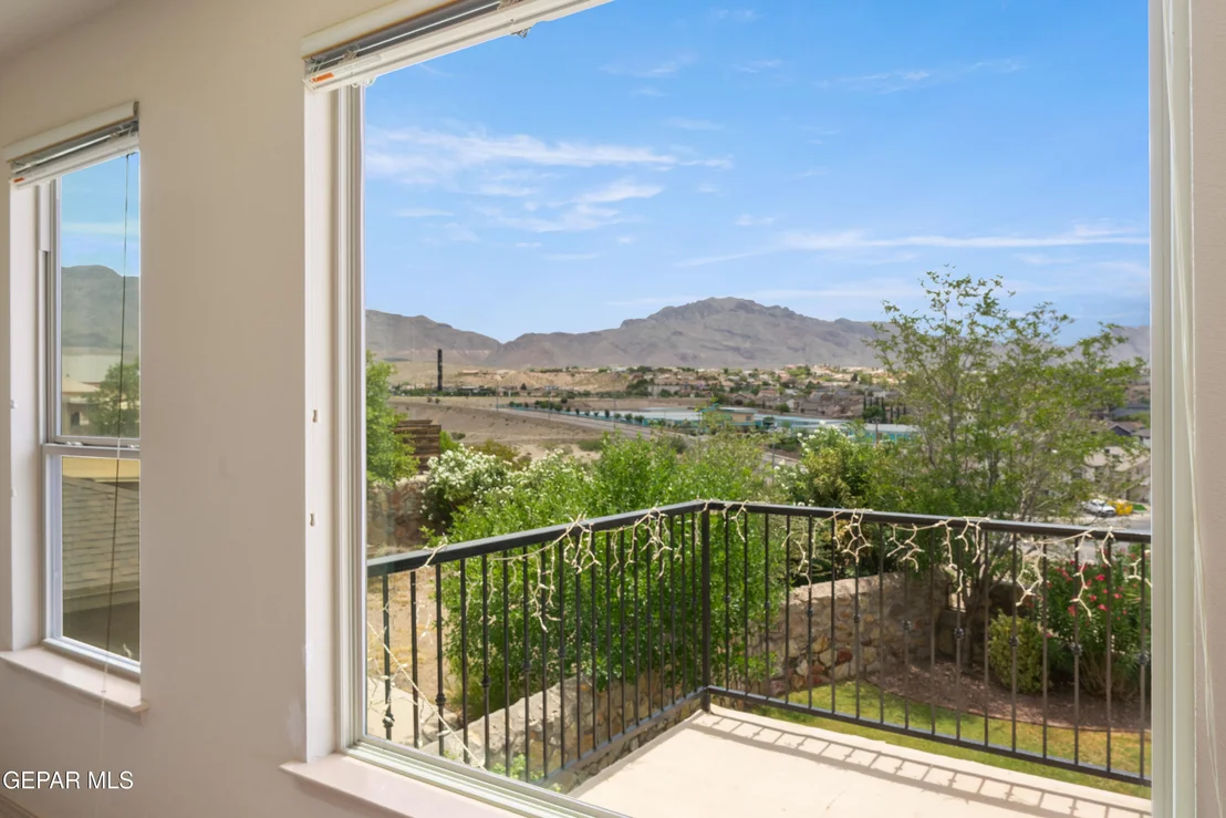 Photo of 7250 LONGSPUR Drive