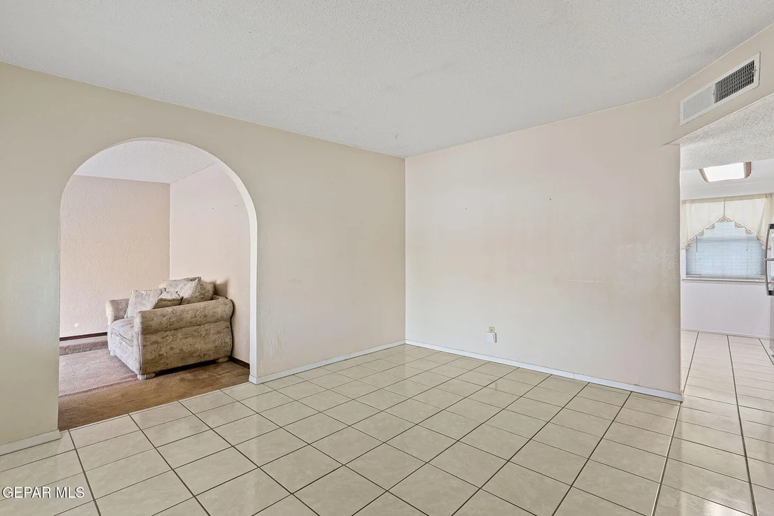 Photo of 233 MANUEL Drive