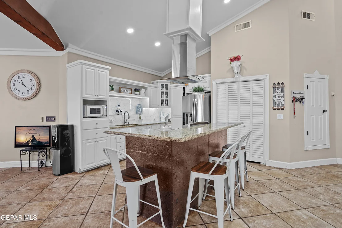 Photo of 12449 Sugden Road