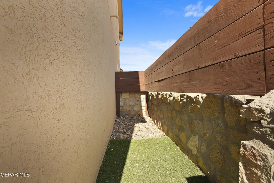 Photo of 10612 Hidden Arch Place
