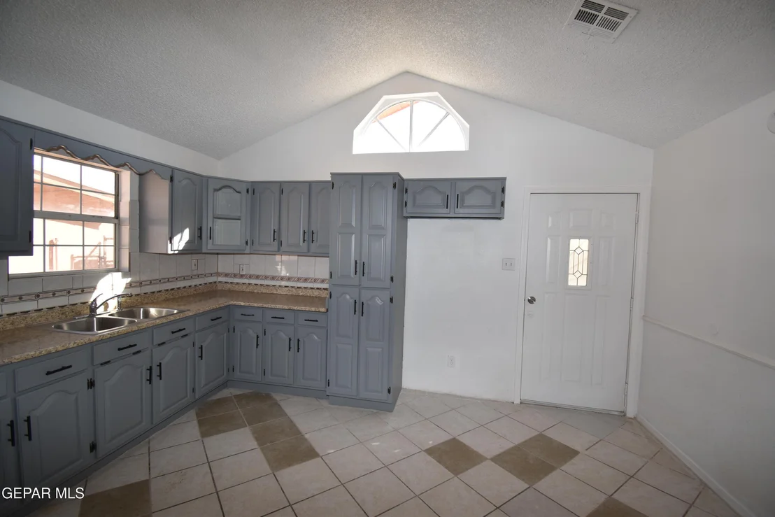 Photo of 321 APODACA Place