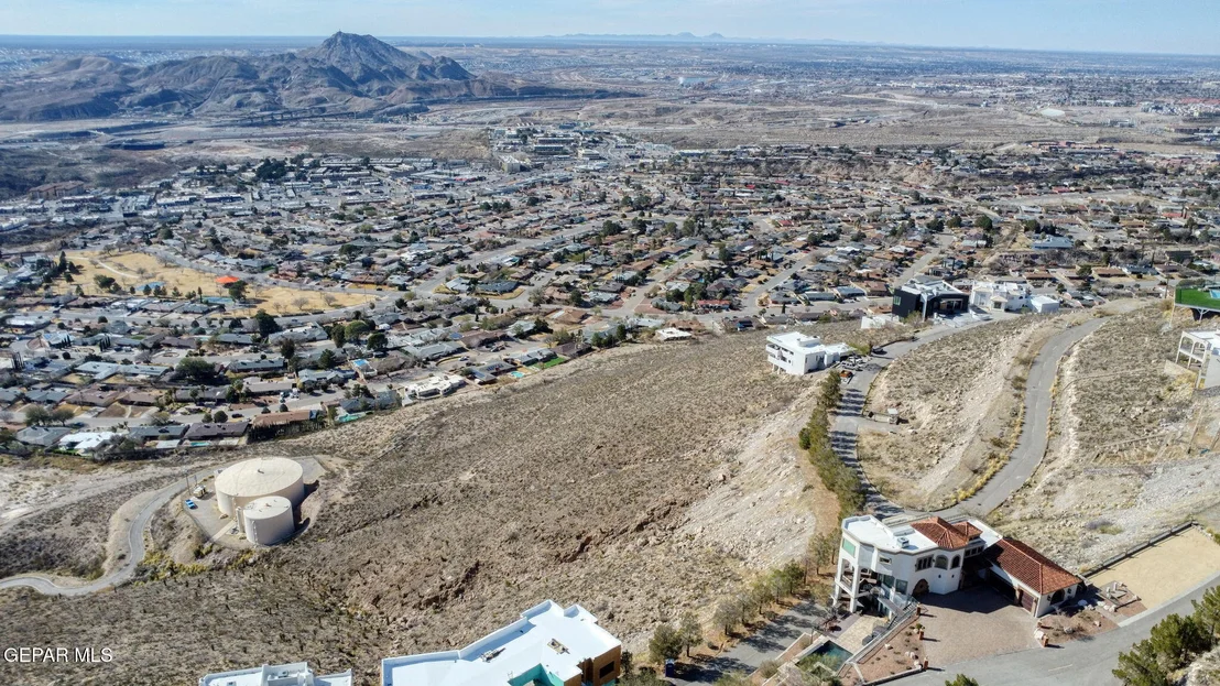Photo of 11 APACHE CREST Drive