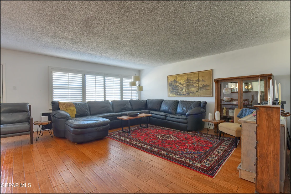 Photo of 411 CROWN POINT Drive