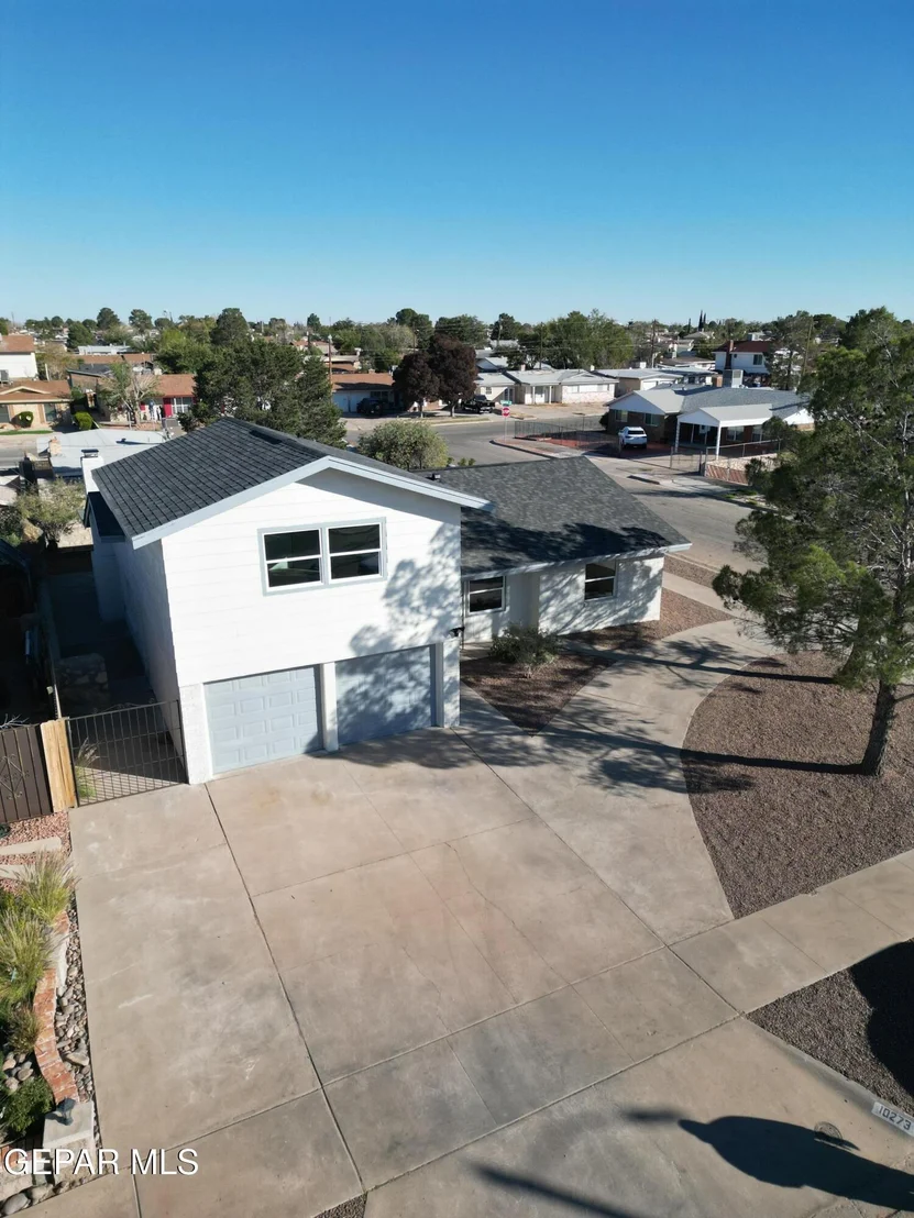 Photo of 10273 RENFREW Drive