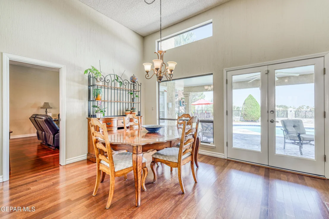 Photo of 7225 Rochester Drive