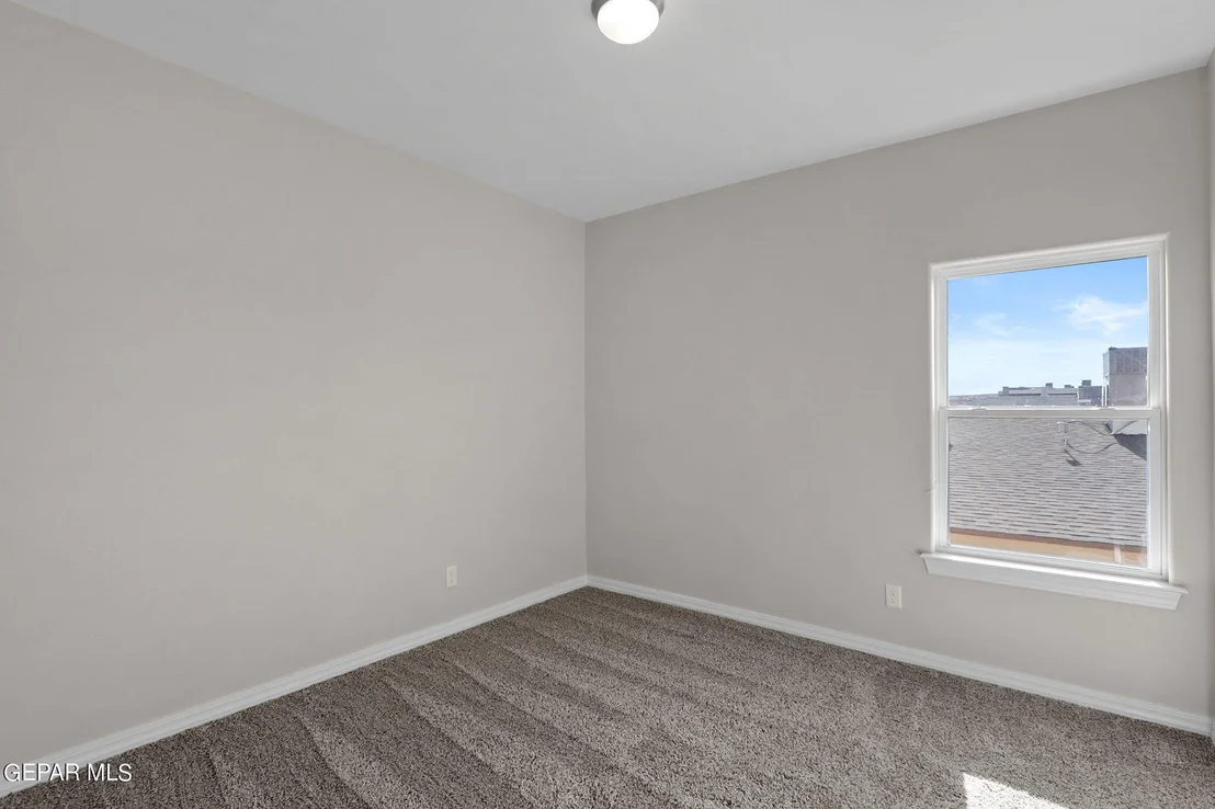 Photo of 13086 Grantham Lane