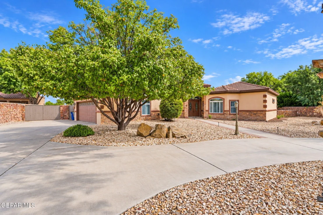 Photo of 732 Emerald View Drive