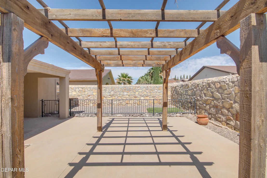 Photo of 14353 SPANISH POINT Drive