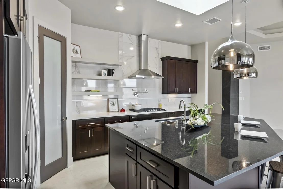 Photo of 947 Bromyard Drive