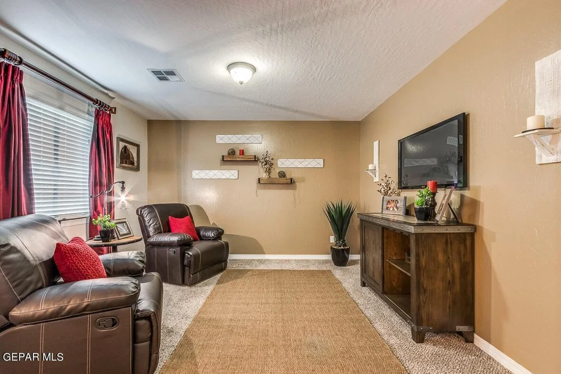 Photo of 10712 Aaron Street