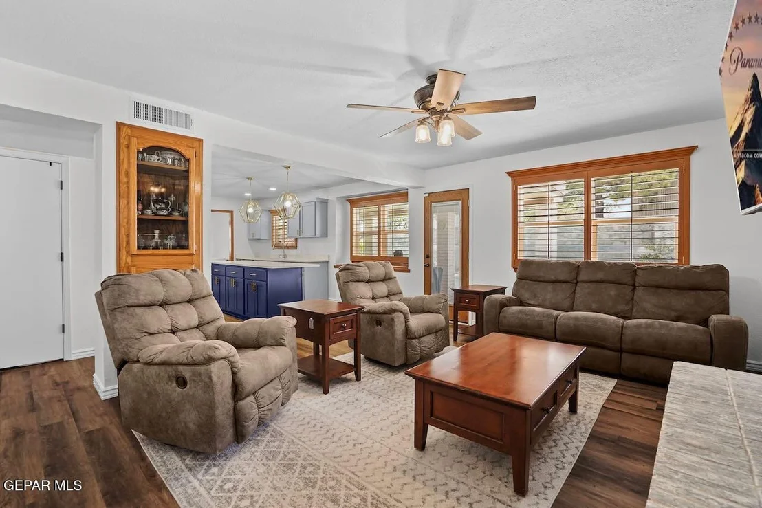 Photo of 760 CHELTENHAM Drive