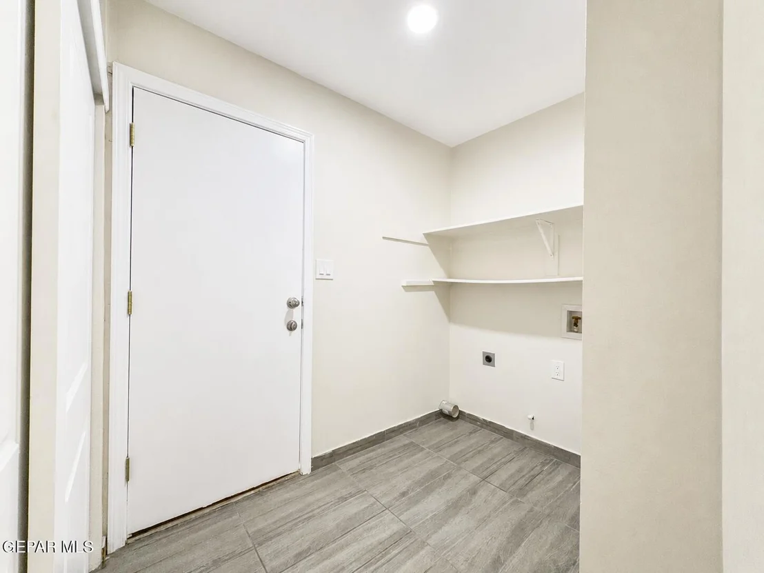 Photo of 441 REILLY Lane
