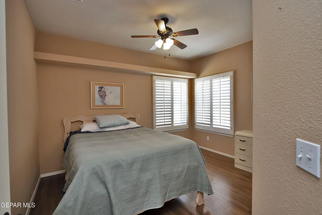 Photo of 920 TYLER SETH Avenue