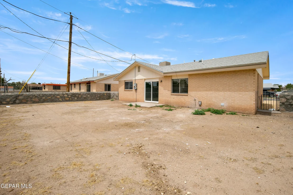 Photo of 9121 JALAPA Drive
