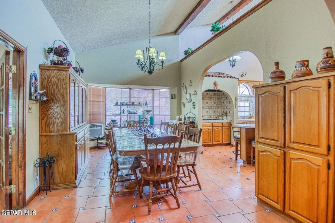 Photo of 12309 SUGDEN Road
