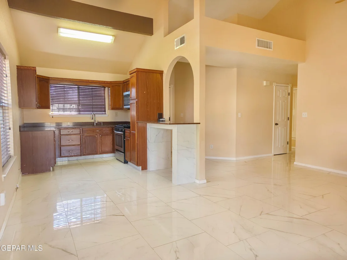 Photo of 12057 AUTUMN GATE Drive