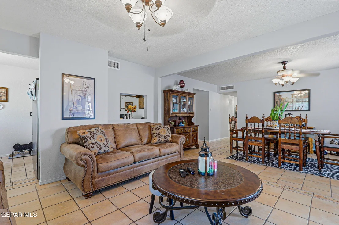 Photo of 309 RIO VERDE Drive