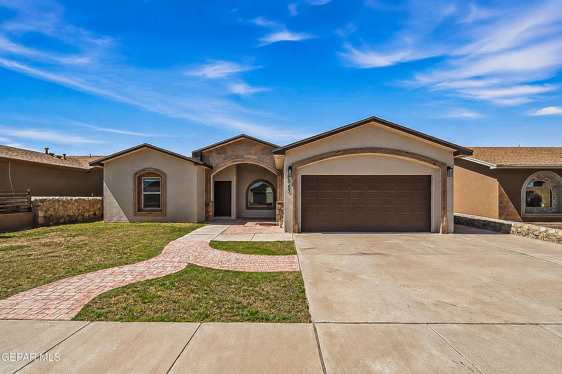 Photo of 1043 CHRIS FORBES Circle