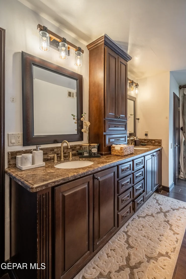 Photo of 5153 WILLOW CREEK Drive