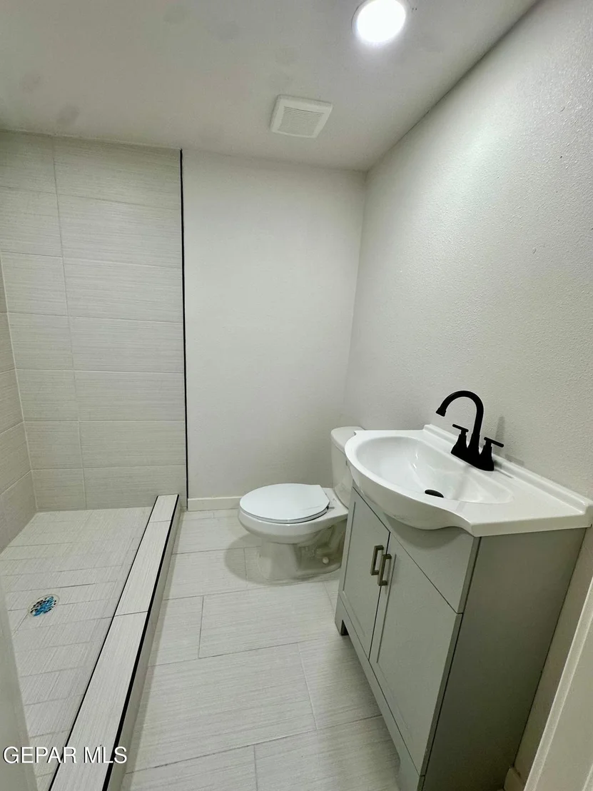 Photo of 8045 GILBERT Drive