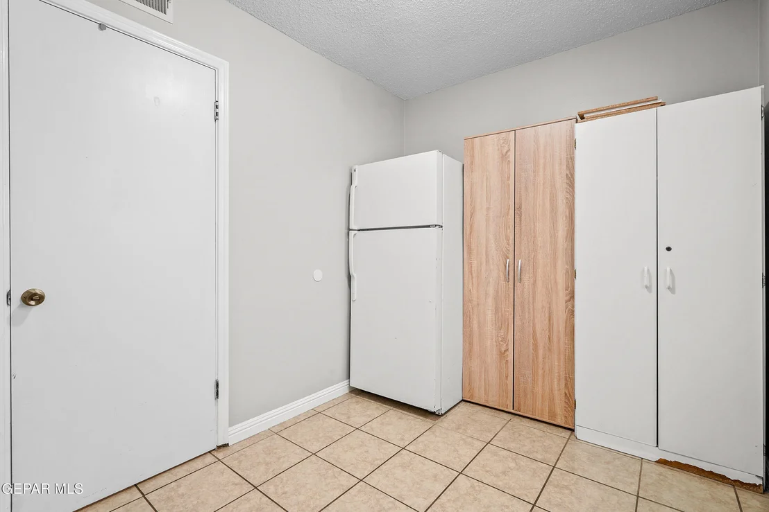 Photo of 700 DE LEON Drive